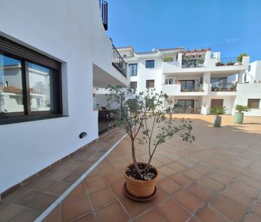 Piso de alquiler en Avenida del Golf, 8, La Alcaidesa - Photo 4