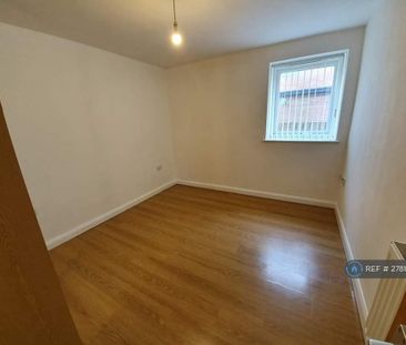 2 bedroom flat to rent - Photo 6