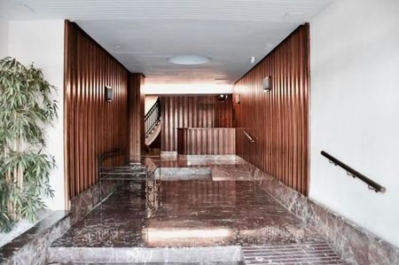 Calle Doctor Juan José Dominé, Valencia, Valencian Community 46011 - Photo 5