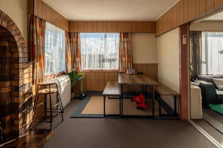 Low maintenance in Waikiwi – Easy care small section - Photo 3