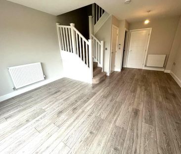2 bedroom semi-detached house to rent - Photo 2