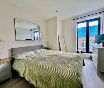 2 Bed Penthouse, Norwood Road, SE27 - Photo 5