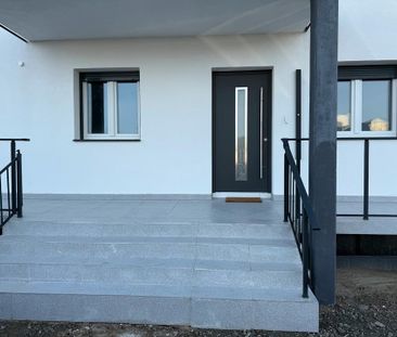 Modernisierte 2-Zimmer Wohnung AUCH NUTZBAR FÜR PRAXIS ODER BÜROS - Photo 5