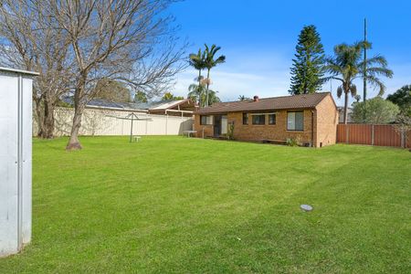 The Perfect Three-Bedroom Family Home! - Photo 3