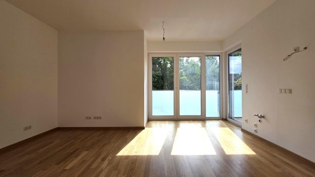 Super-schicke Neubauwohnung direkt am Hunyadi Schlosspark - Photo 1