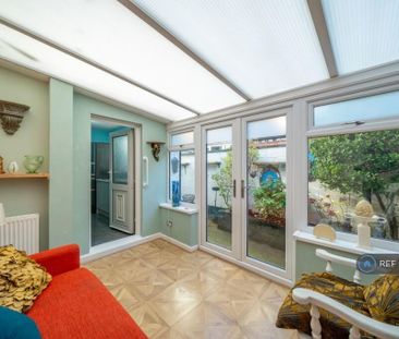 2 bedroom terraced house to rent - Photo 6