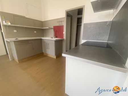 Location Appartement 3 pièces 77m² RIVESALTES 66600 - Photo 2