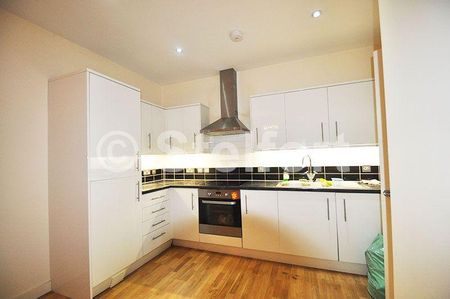 3 bedroom apartment to rent - Photo 5