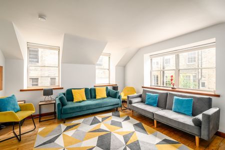 2 Bed End Terrace, Young Street South Lane, EH2 - Photo 3