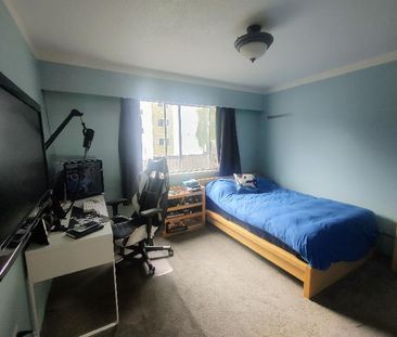 1233 Fairfield Rd., Victoria, British Columbia, V8V3B4 - Photo 1