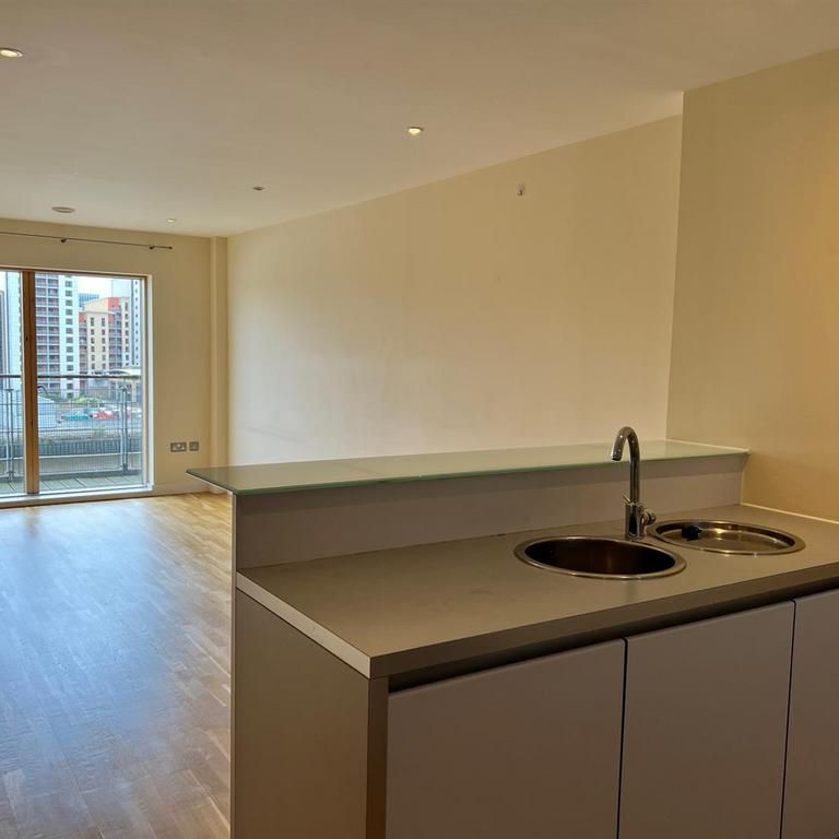 2 bedroom apartment to rent - Photo 1