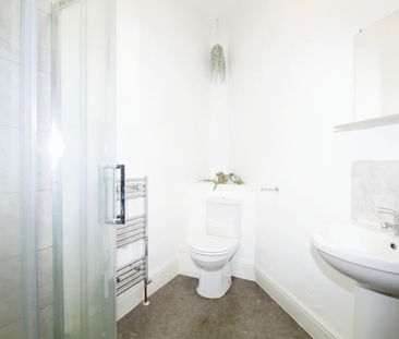 Hilton Road, Chapel Allerton, Leeds, LS8 - Photo 2