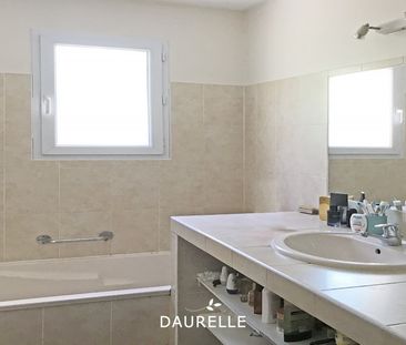Location Maison 6 pièces 113m² CHATEAURENARD 13160 - Photo 6
