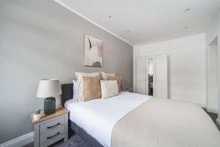 2 Bed Flat, Llanvanor Road, NW2 - Photo 5