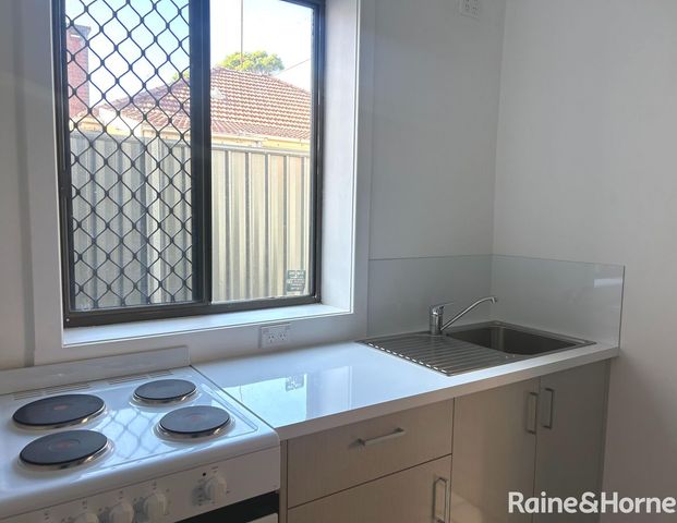 Studio in Wollongong CBD - Photo 1