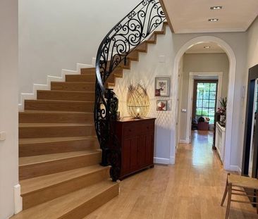 5 bedroom luxury Villa for rent in Madrid, Spain - Photo 5