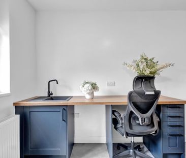 1 bedroom in a house share to rent - Photo 3