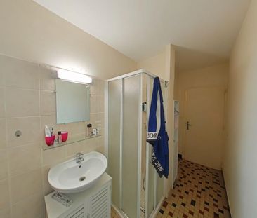 Location Appartement 3 pièces 56m² ROMANS SUR ISERE 26100 - Photo 5
