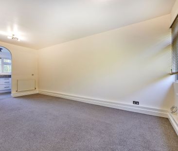 Available unfurnished from 21/11/2025 - Photo 1