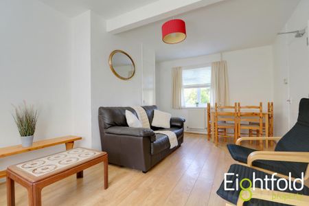 4 bedroom terraced house to rent - Photo 2