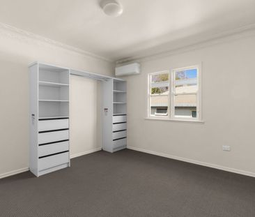Freshly Renovated Family Home! - Photo 3