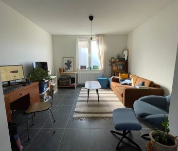 Gunstig gelegen woning met 4 slaapkamers en tuin. - Photo 1