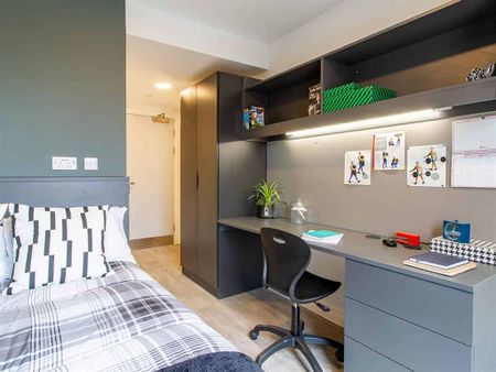 Gold Plus Studio - Photo 4