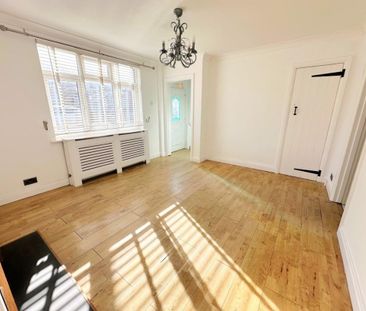 Sewell Avenue, Bexhill-on-Sea, East Sussex - Photo 2