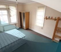 6 Bed - 36 St. Michaels Road, Headingley, Leeds - LS6 3AW - Student - Photo 1