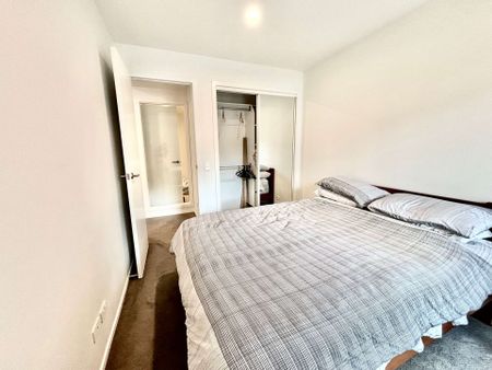 Stunning Fully Furnished Apartment in Prime Auckland Location - Photo 5