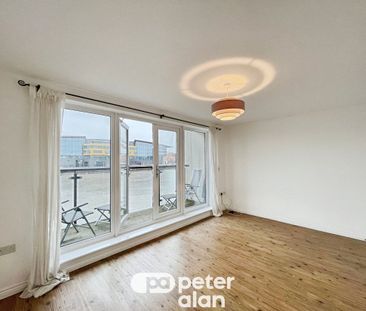 Rhosyn Close, NEWPORT - Photo 1