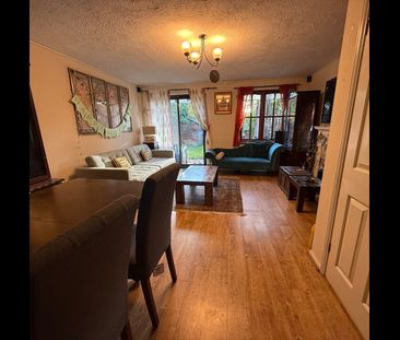 3 Bed Terraced House, London, SE3 - Photo 6