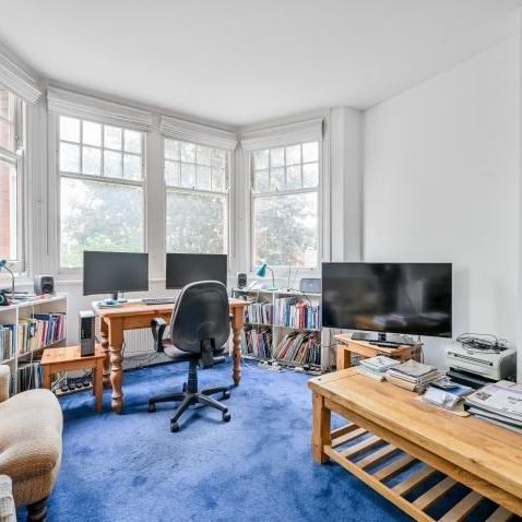 2 Bed Flat, Riggindale Road, SW16 - Photo 1