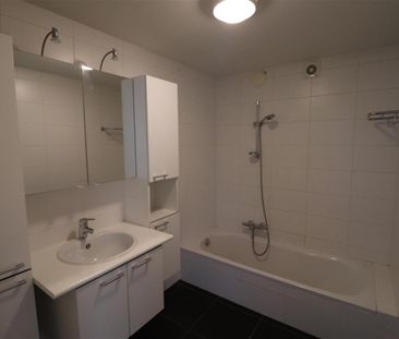 Een appartement op de 1ste verdieping met 2 slaapkamers en terras. - Foto 5