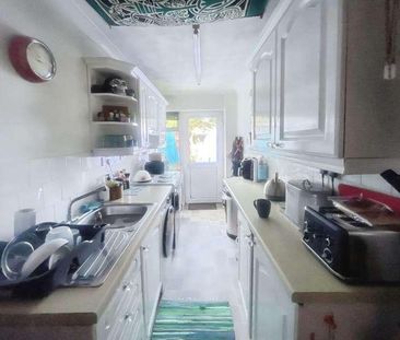 Sutton Road, Kidderminster, DY11 - Photo 5