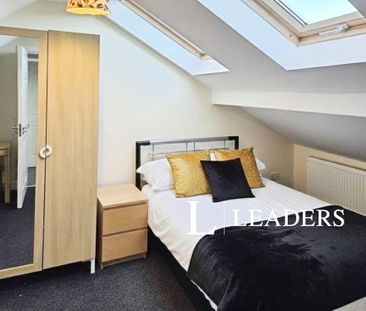 6 bedroom terraced house to rent - Photo 3
