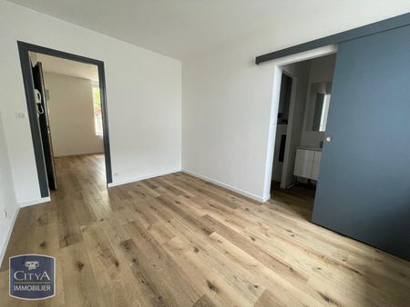 Location Appartement 1 pièce 29m² LIMOGES 87000 - Photo 2