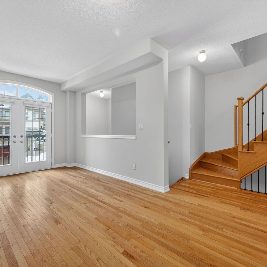 For Lease - 19 Sunset Terrace, Vaughan, Ontario - Photo 1