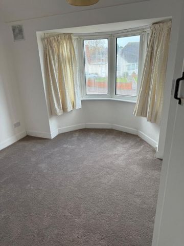 3 bedroom semi-detached house to rent - Photo 5