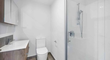 Brand New 2 Bedroom Apartment - Photo 4