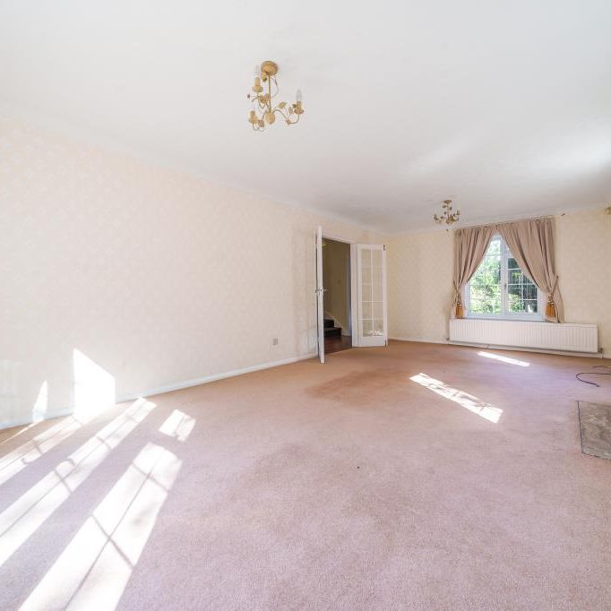 4 bedroom detached house to rent - Photo 1