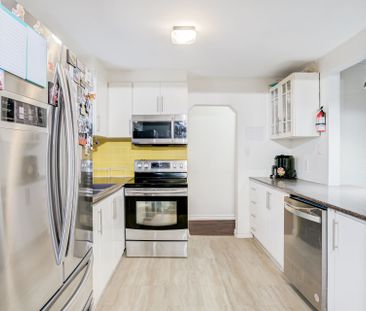 For Lease - 30 Marchington Circle, Toronto, Ontario - Photo 6