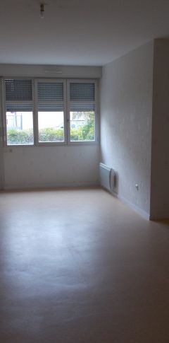 Location Appartement 2 pièces 60 m² Issoudun - Photo 1