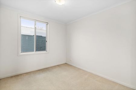 LOCATION! LOCATION!LOCATION! - Photo 3