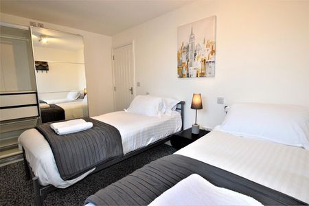 Triangle West - Photo 4