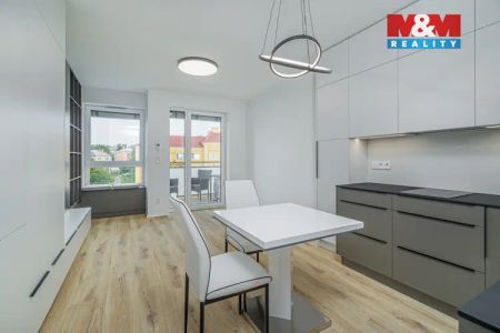Pronájem bytu 1+kk, 33 m - Photo 3