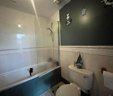 2 bedroom semi-detached house to rent - Photo 4