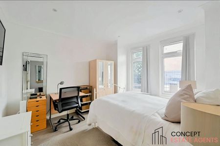 5 bedroom terraced house to rent - Photo 3