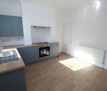 2 bedroom terraced house to rent - Photo 6