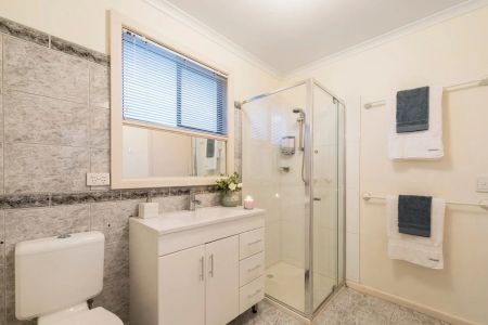 Comfort, Space & Convenience - Photo 2